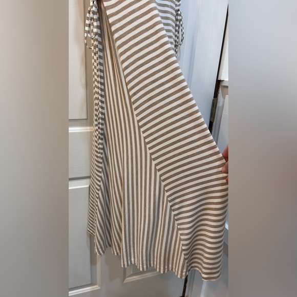 Chico's Beige White Striped Side Lacing Midi Tank Dress Size 1 M Stretch Casual - Picture 4 of 9